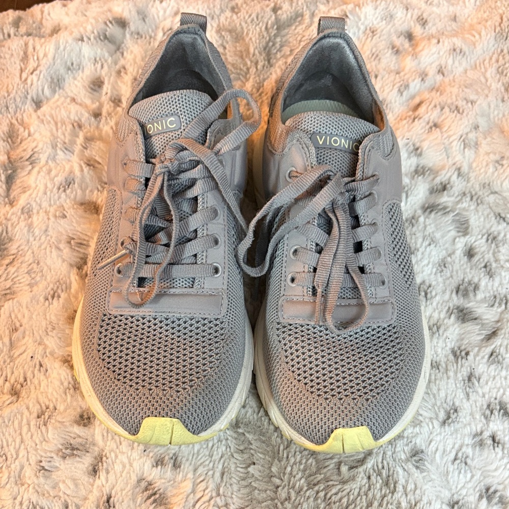 Vionic Light Gray Athletic Shoes